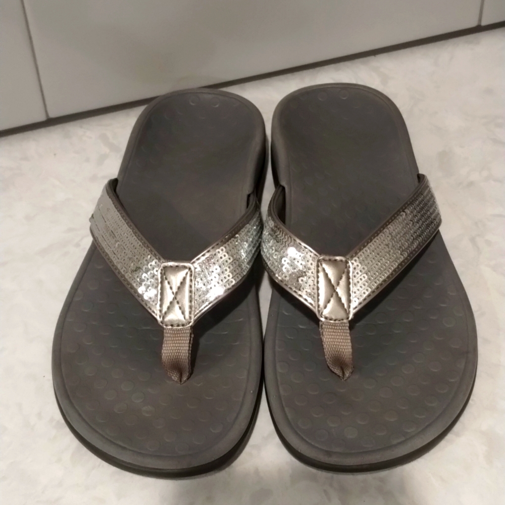 Vionic Sandals Dillon Shine Toe? - image 1